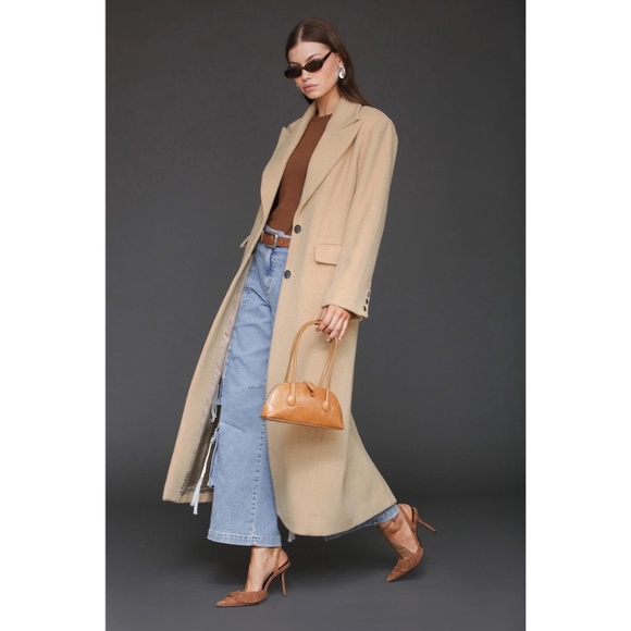 AVEC LES FILLES STRONG SHOULDER HOURGLASS MAXI COAT - Picture 2 of 5
